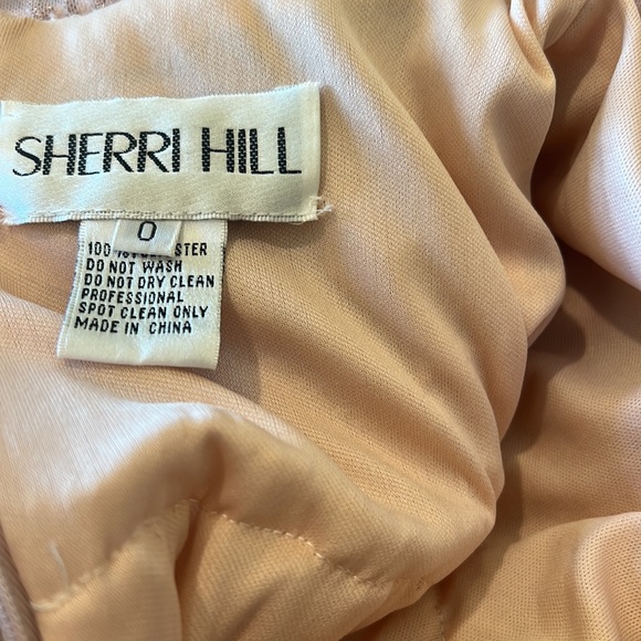 Size 0, Sherri Hill blush pink, long sleeve, short cocktail homecoming dress - Picture 4 of 8